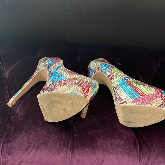 Steve Madden multi color stilettos beautiful shoe - Picture 3 of 5
